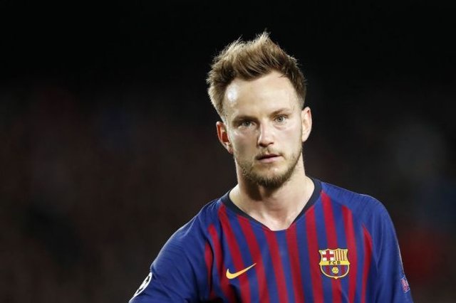 Manchester United working on £48m deal for Barcelona midfielder Ivan Rakitic.jpg