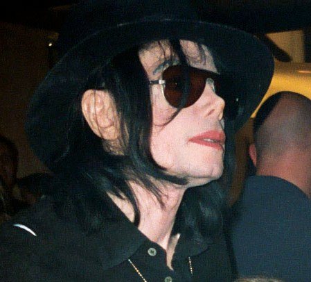 https___upload.wikimedia.org_wikipedia_commons_4_4b_Michael_Jackson_in_Vegas_cropped-2.jpg