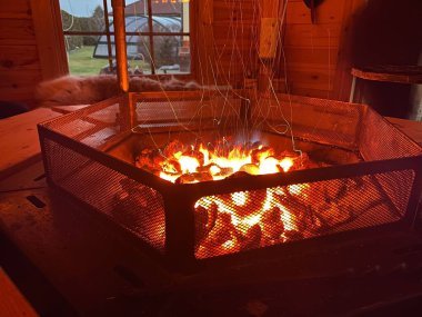 depositphotos_654270456-stock-photo-fireplace-countryside-house.jpg