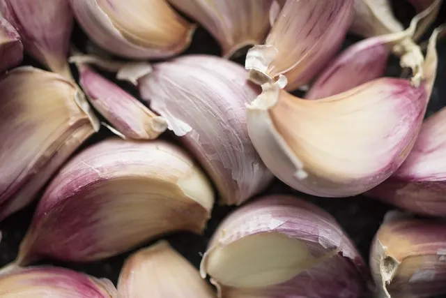 garlic-8214036_1280.webp