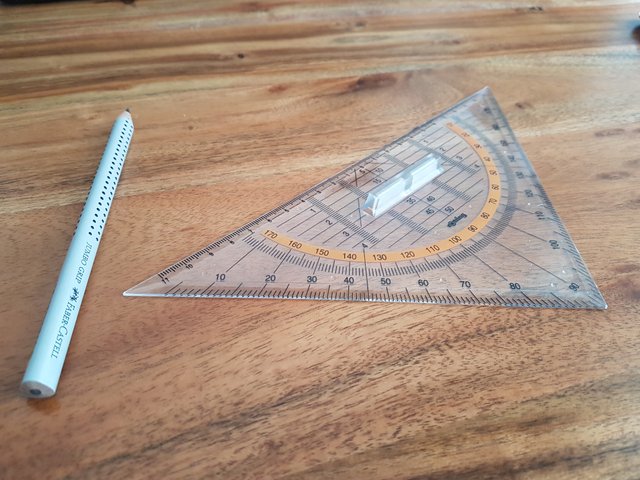 compass-desk-geometry-376689.jpg
