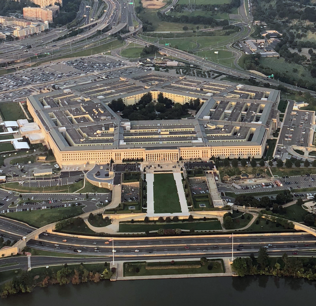 1024px-The_Pentagon,_cropped_square.png