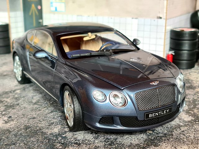 bentley-2.jpg