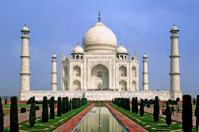 Taj-Mahal-Agra-India.webp