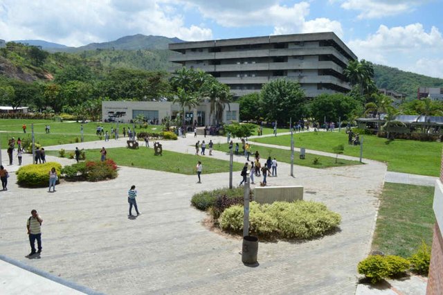 UC-Universidad-de-Carabobo.jpg