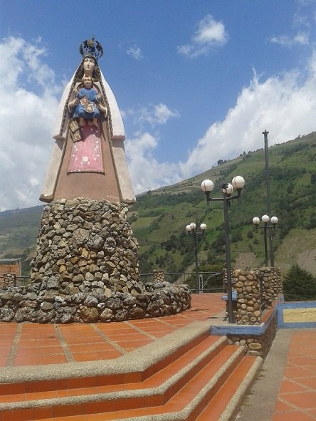Reto Steemit Lugares Venezuela Dia 1 Virgen del Cobre.jpg