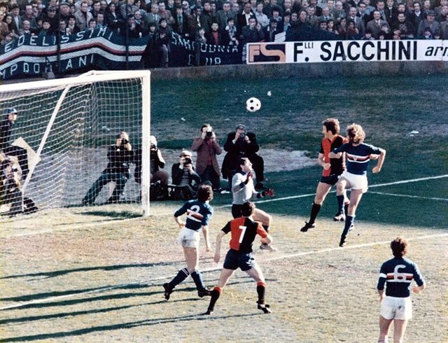 Pruzzo_-_Genoa_derby_1977.JPG