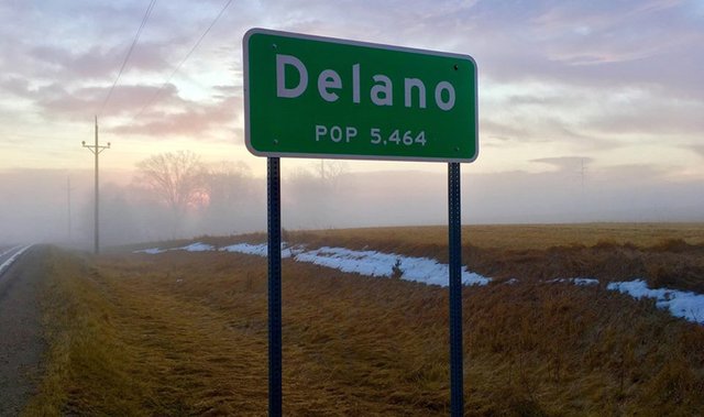 Delano_Photo_Web1.jpg