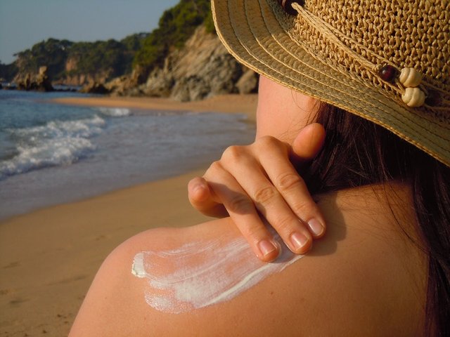 dna-sunscreen-1.jpg