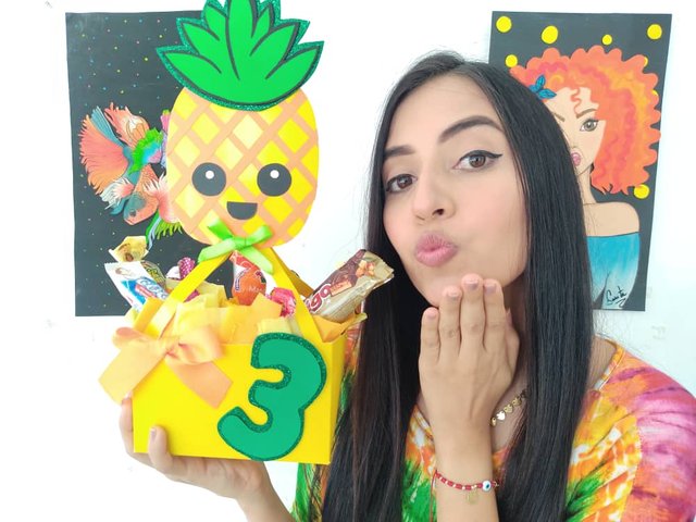 saracamperocotillonfeliz (3).jpeg