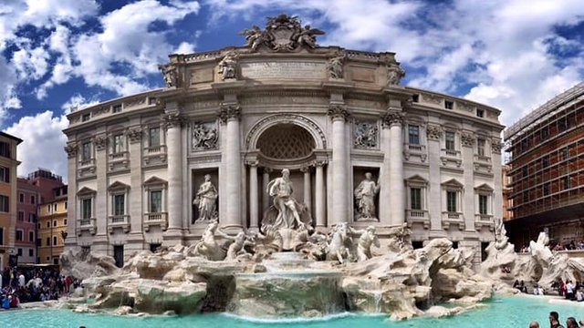 Luxe-Adventure-Traveler-Rome-Italy-Trevi-Fountain-1.jpg