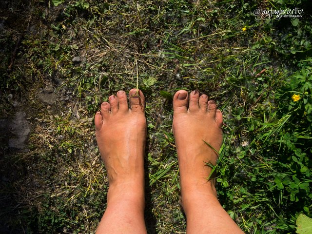 dusty-feet.jpg