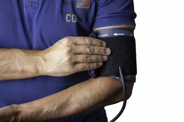 blood-pressure-monitor-1749577_640.webp