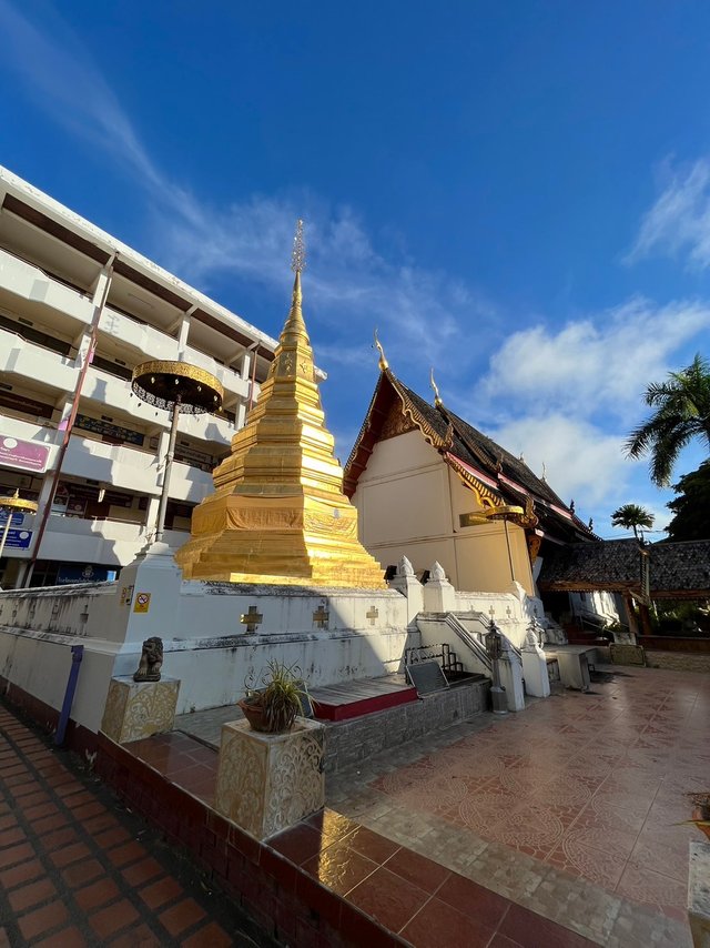 Wat Phra Bat Ming Mueang Worawihan3.jpg