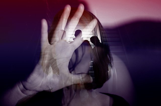 violent-5229512_1280.jpg