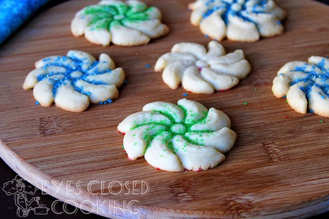 Eyes-Closed-Cooking---Egyptian-Easter-Butter-Cookies-Recipe---06.jpg