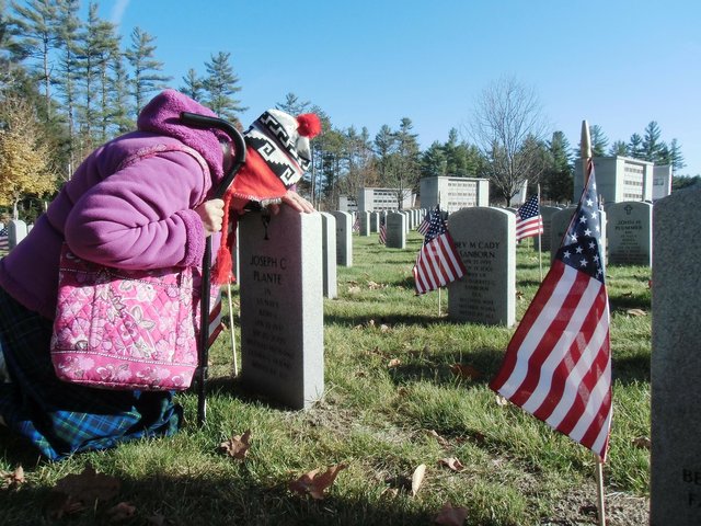 cemetery-ge05d622e4_1920.jpg