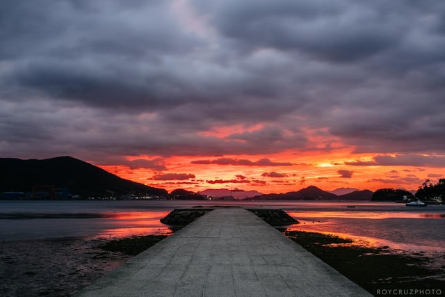 Geoje Sagok-ri Cloudy Sunset-1.jpg