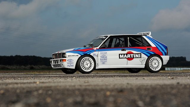 1990-lancia-delta-integrale-evo-auction.jpg