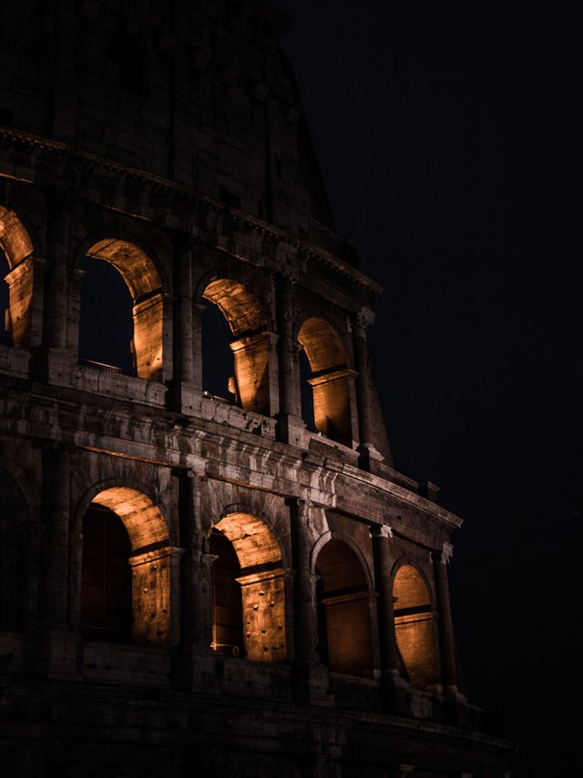 Colosseo Steemit2.jpg