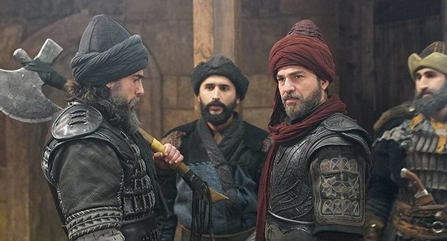 Ertugrul in prayer copyright TRT.jpg