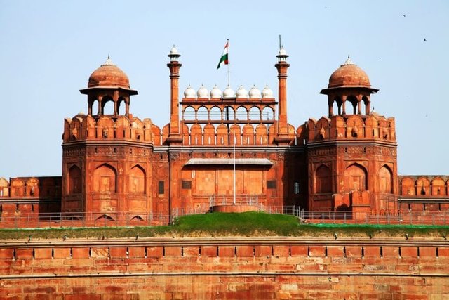 the-red-fort-delhi-768x512.jpg