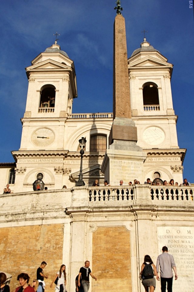 EU121020-235444.jpg