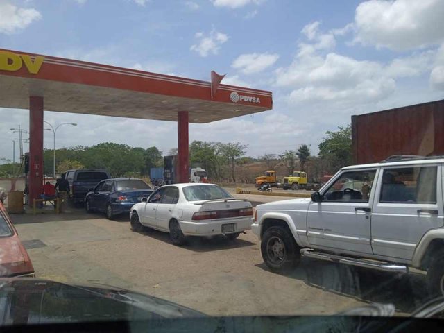 estacion gasolina 13.jpg