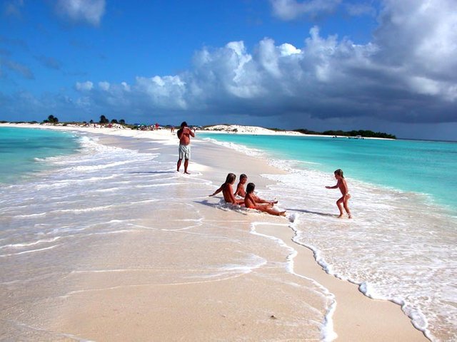 los-roques.jpg