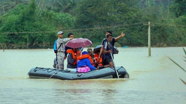 flood-in-kerala_74153ef4-9d52-11e8-86f4-8f26f26dd985-701x394.jpg