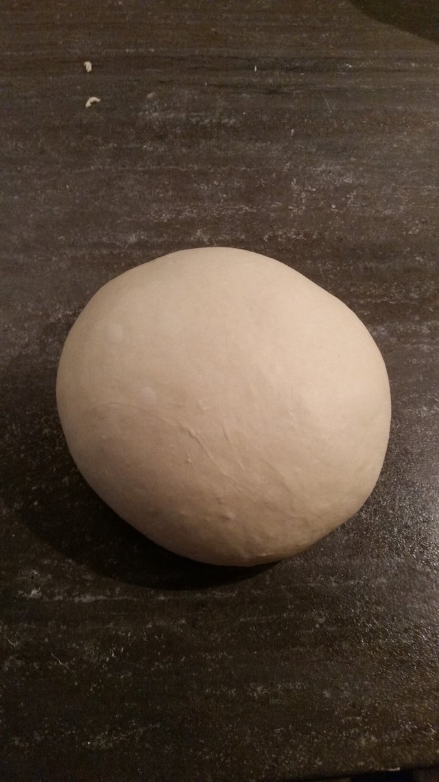 Streched_dough_ball.jpg