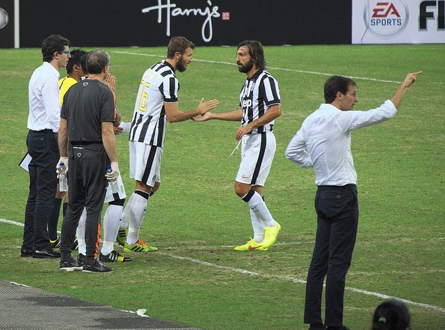 Singapore_Selection_vs_Juventus_-_2014_-_Marco_Motta,_Andrea_Pirlo,_Max_Allegri_(cropped).jpg