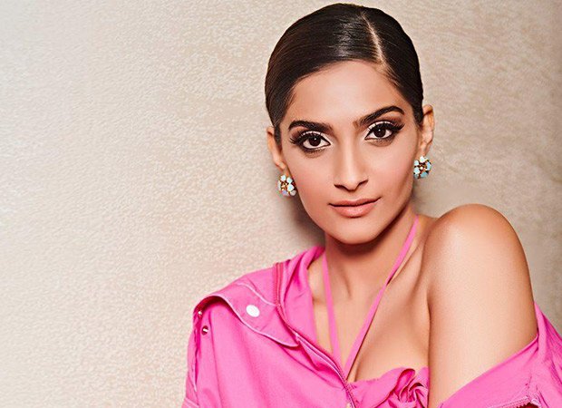 Sonam-Kapoor.jpg