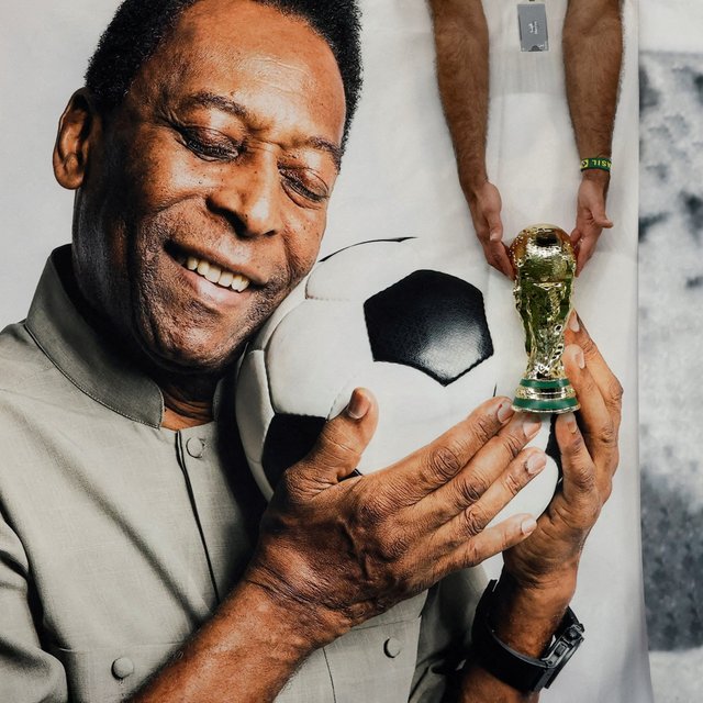 2022-12-29T201214Z_890254370_RC2TXX9JQ8LQ_RTRMADP_3_SOCCER-PELE-OBITUARY.jpg