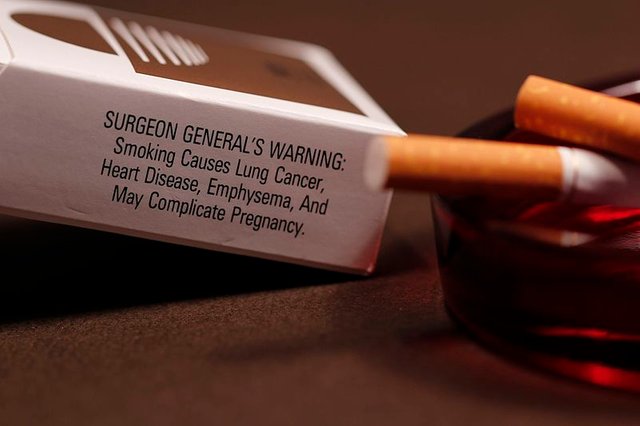 800px-Surgeon_General's_warning_cigarettes.jpg