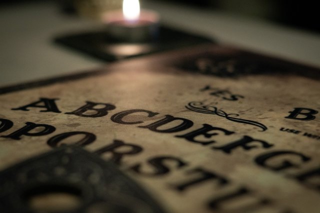 ouija-board-gb4743bafa_1920.jpg