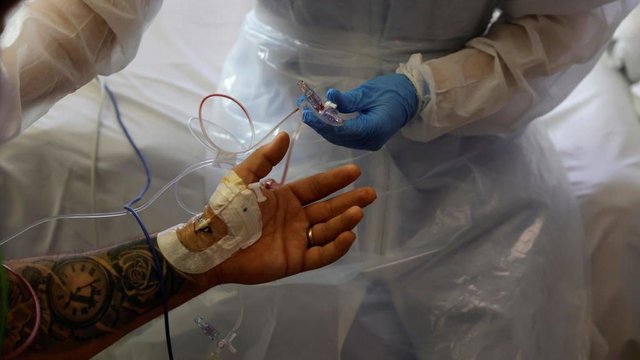 Coronavirus death toll spikes in France as government considers new lockdown.jpg