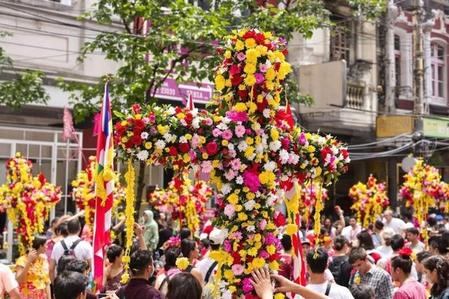 procesion-Cruz-de-Mayo.jpg