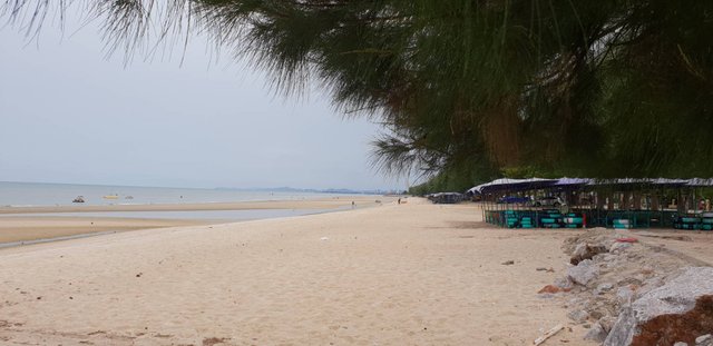 Cha-am beach 7.jpg