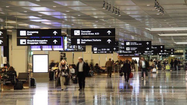 flughafen-zurich-signage-img_9529-web.jpg