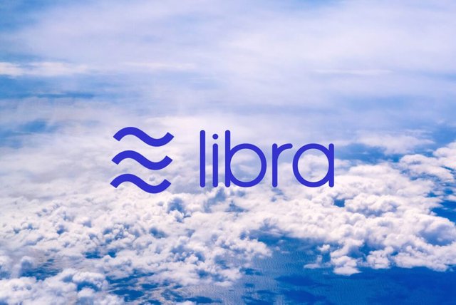 Libra-Schriftzug-Wolken-schweizer-Präsident-Libra-gescheitert.jpg