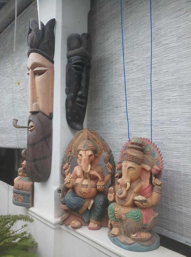 statues at galle fort streets.jpg