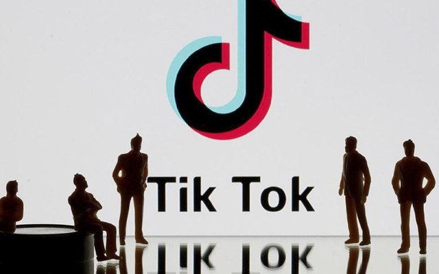 tiktok-and-people-230920-01.jpg