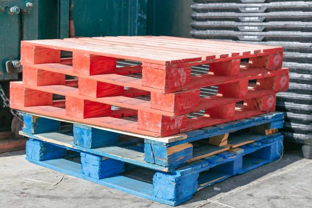 find-free-pallets-easily-with-these-tips-1357101-hero-37186b82884f433f893ce0f5d4bb8688.jpg