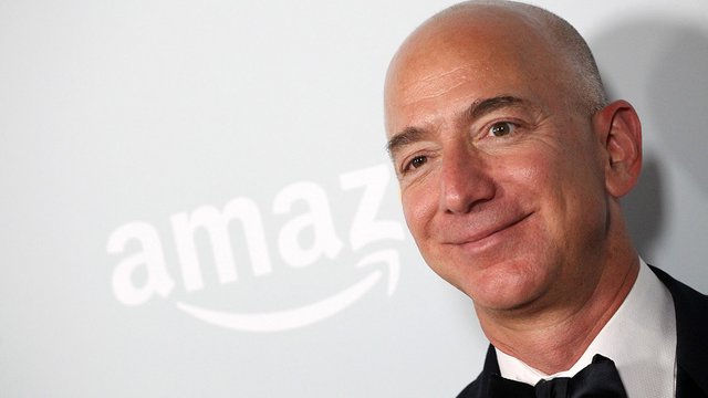 MW-GM580_bezos__20180716131750_ZH.jpg