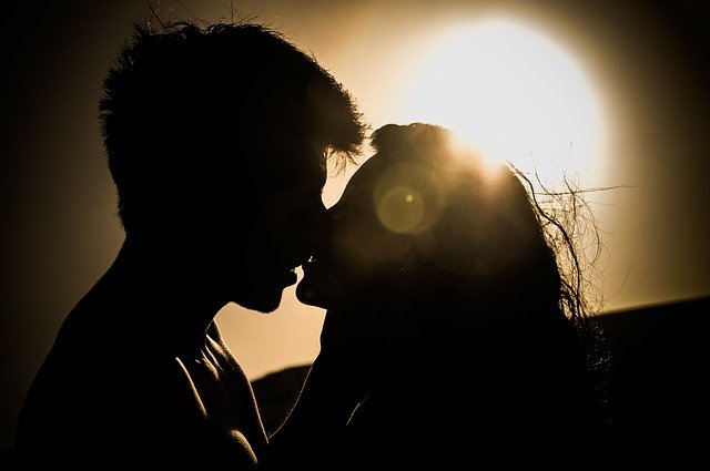 www.maxpixel.net-Romance-Couple-Sunset-Romantic-Kiss-Love-691995.jpg