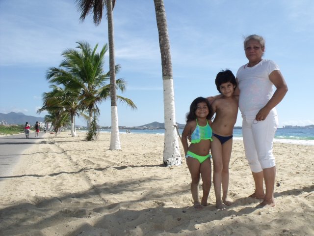 bautiso y playa nalo 4años (21).JPG