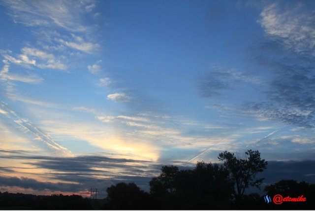 sunrise dawn clouds colorful landscape skyscape SR0045.JPG