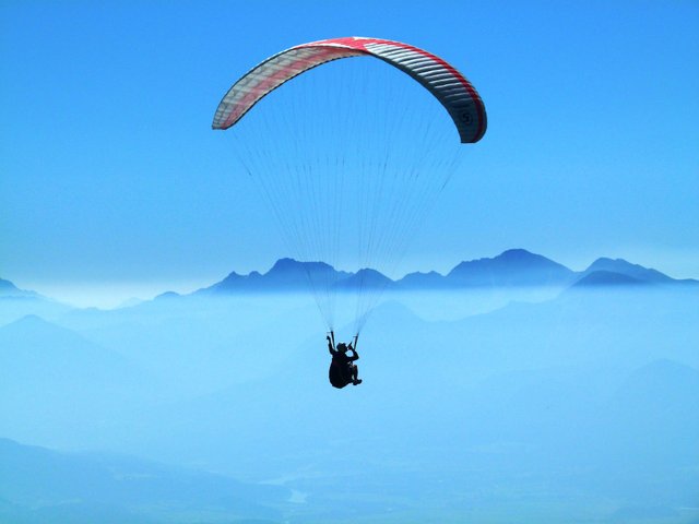 gerlitz-glacier-mountains-in-the-morning-paragliding-65677.jpeg