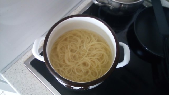 Spaghetti z tunczykiem 11 (Copy).jpg